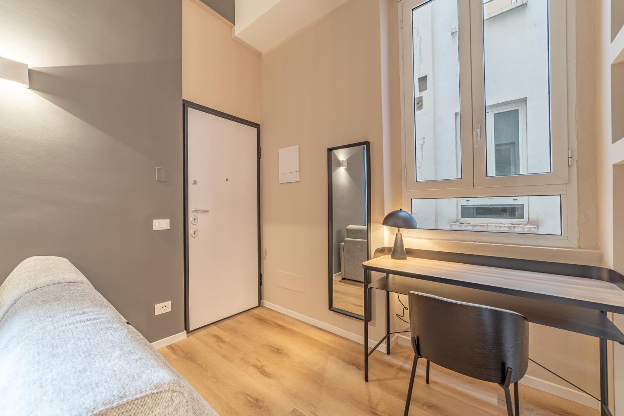 5' From Station, Elegance And Class Apartment *